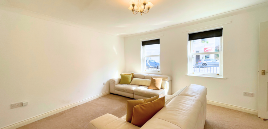 Lisburne Place, Lisburne Square, Torquay, TQ1 2PS